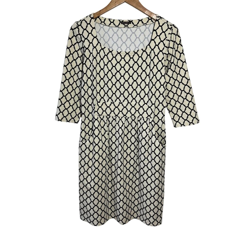 J.McLaughlin Dress M Sheath Ivory Black Geometric Lattice Stretch 3/4‎ Sleeve
